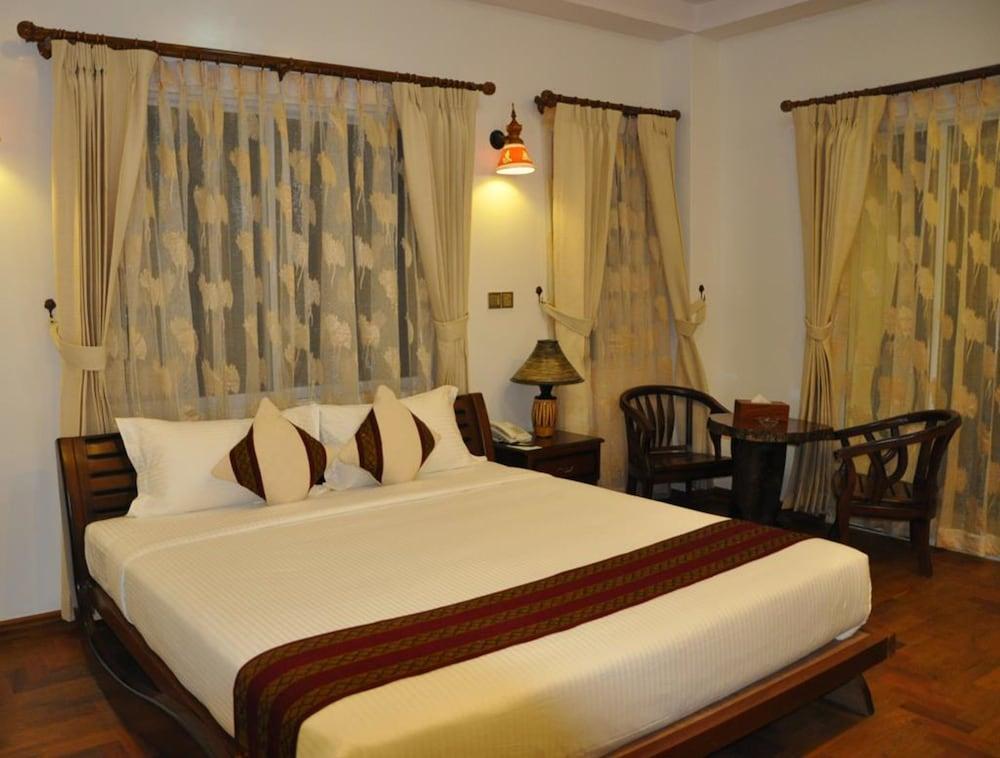 מנדלאי Yadanarpon Dynasty Hotel מראה חיצוני תמונה