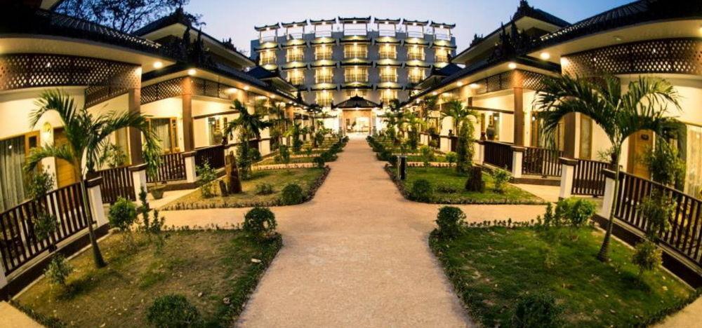 מנדלאי Yadanarpon Dynasty Hotel מראה חיצוני תמונה