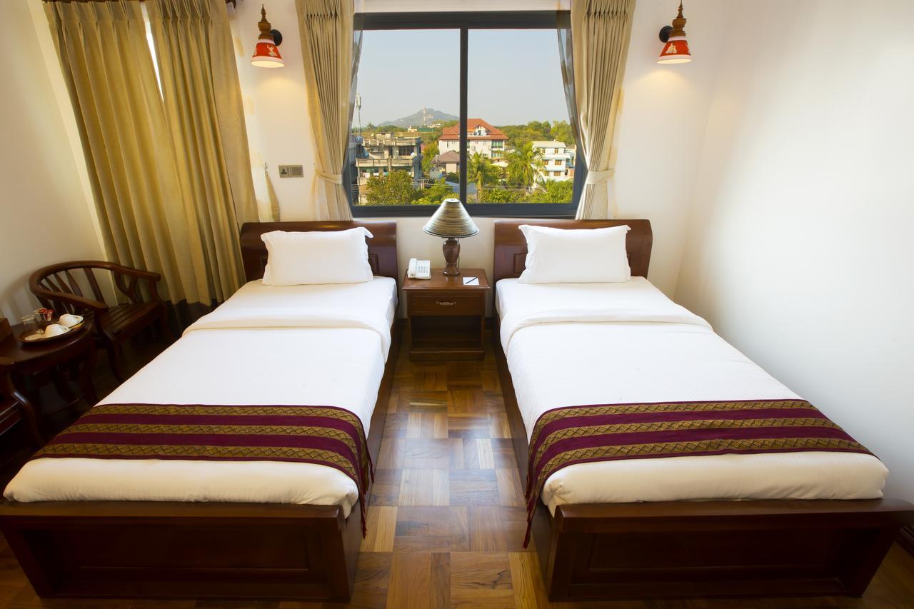 מנדלאי Yadanarpon Dynasty Hotel מראה חיצוני תמונה